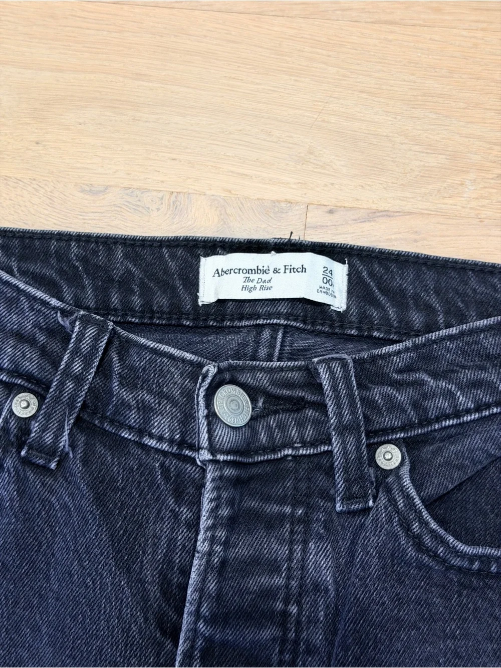 Abercrombie & Fitch “The Dad” High Rise Black Jeans, 24